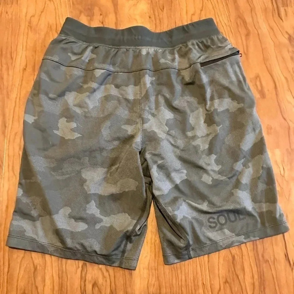 Lululemon T.H.E. Running Athletic Shorts Lined Green Camo Small - Picture 3 of 5